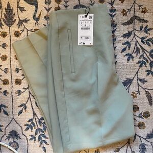 NWT ZARA pants with high waist pleated in Light Green Mint Green